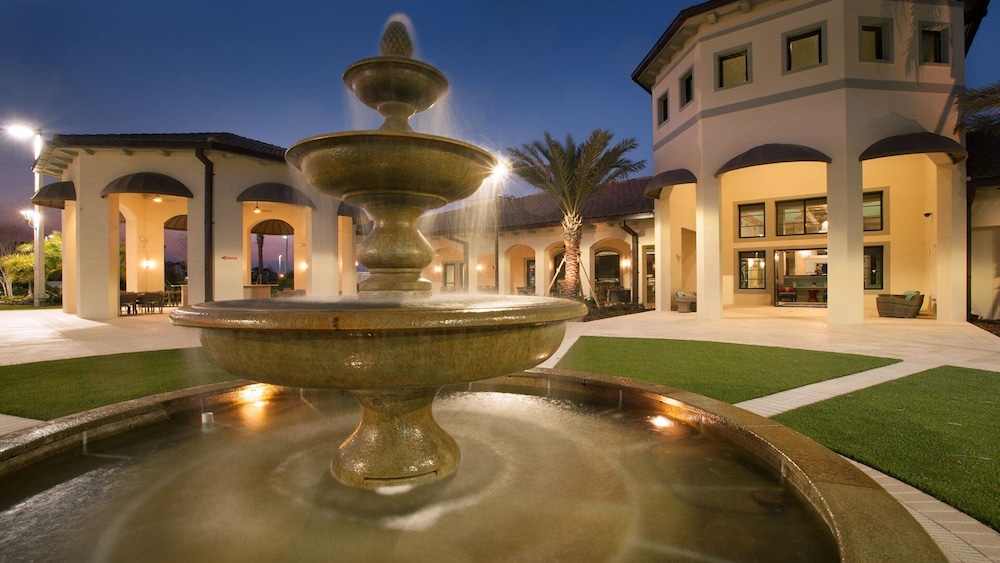 Spacious Resort Home: Pool Theater & More - photo 42