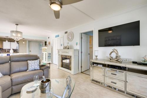 Resort Style Penthouse with Patio in Hudson - photo 5