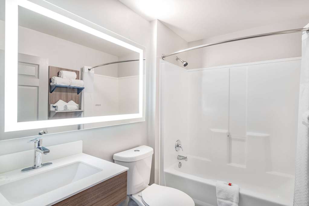 Microtel Inn & Suites By Wyndham Athens - photo 28