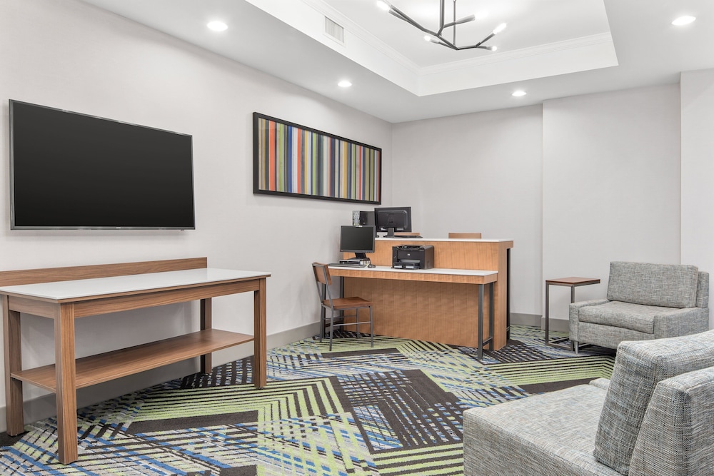 Holiday Inn Express & Suites Palm Bay by IHG - photo 18