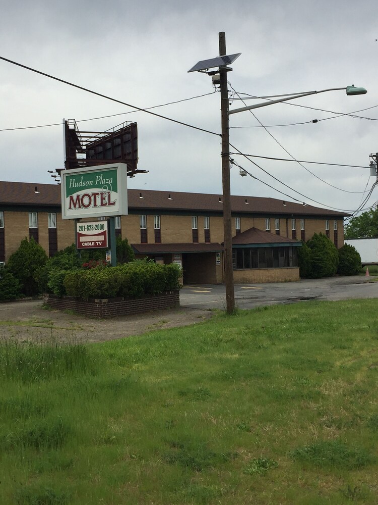 Hudson Plaza Motel Bayonne Jersey City - photo 19