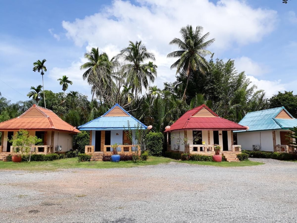 Promtawan Resort - last minute hotel in Surat Thani