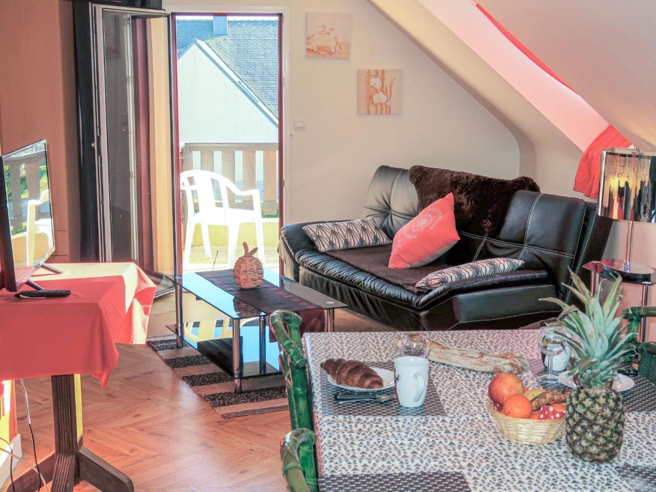 Apartment Chez Cathy by Interhome — 4-Star Luxury Hotel in Plougonvelin, France