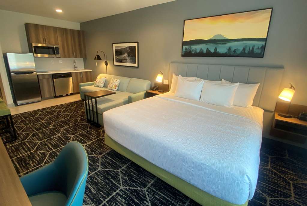 La Quinta Inn & Suites by Wyndham Centralia - photo 21