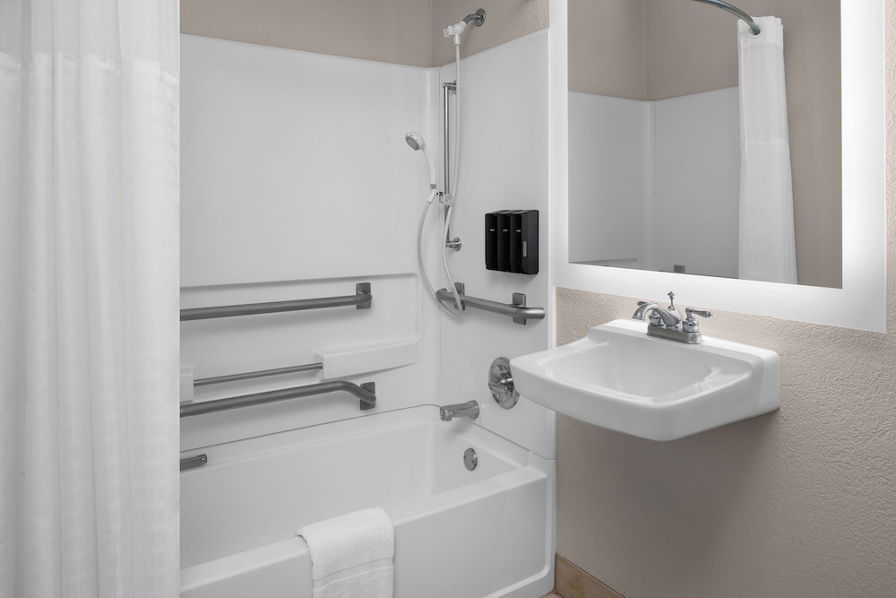 Larkspur Landing Extended Stay Suites Roseville - photo 21