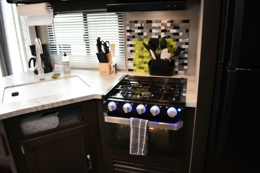 Grand Canyon RV Glamping - photo 6