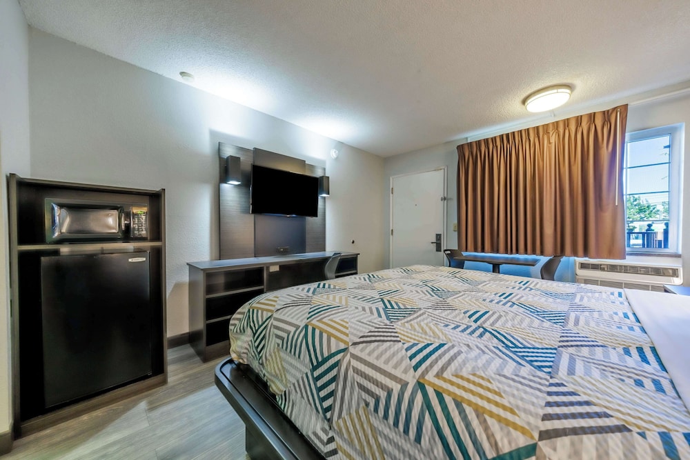 Econo Lodge Portland I 205 - photo 9