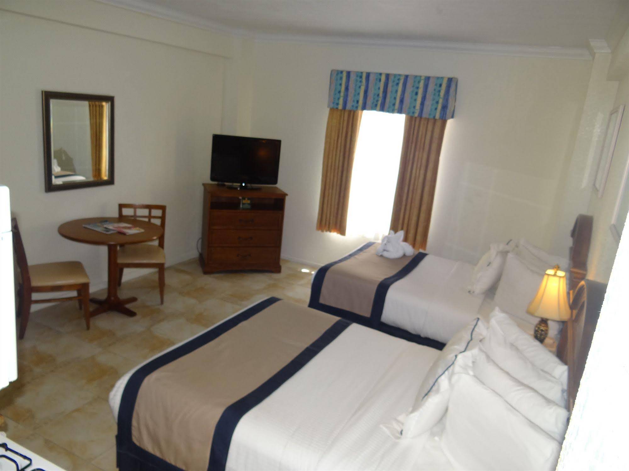 The Hollywood Beach Resort by RevMBE Consulting - photo 14