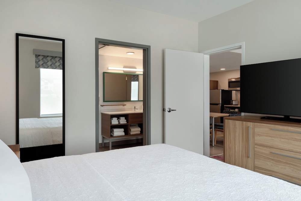 Home2 Suites By Hilton Denton - photo 5