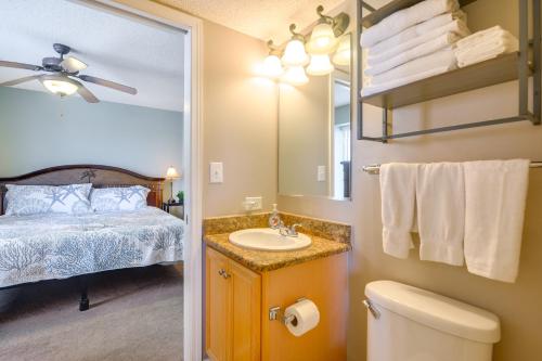 Oceanfront Corner Condo in North Myrtle Beach — 4-Star Luxury Hotel in Myrtle Beach, United States