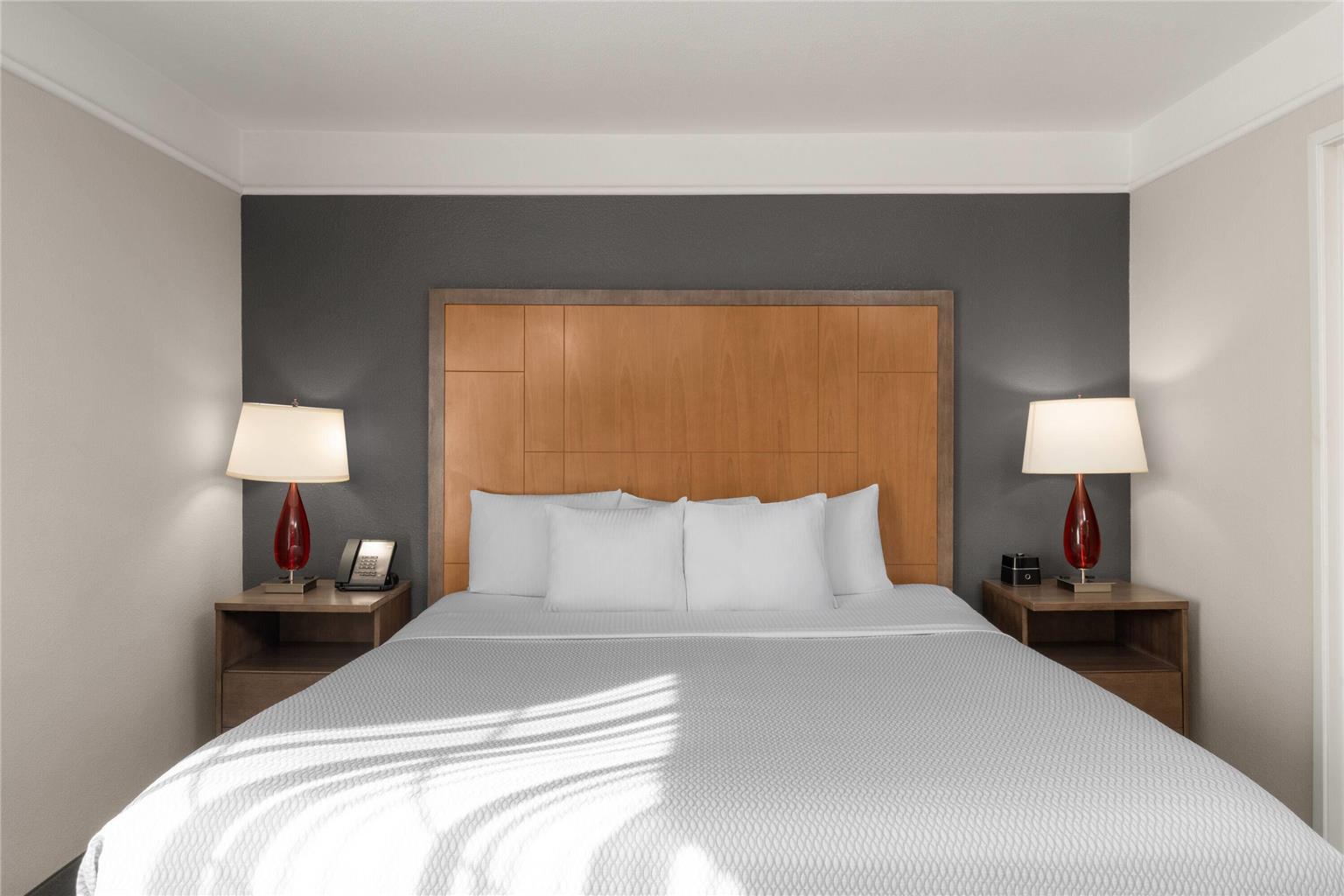 La Quinta Inn & Suites by Wyndham Gallup - photo 56
