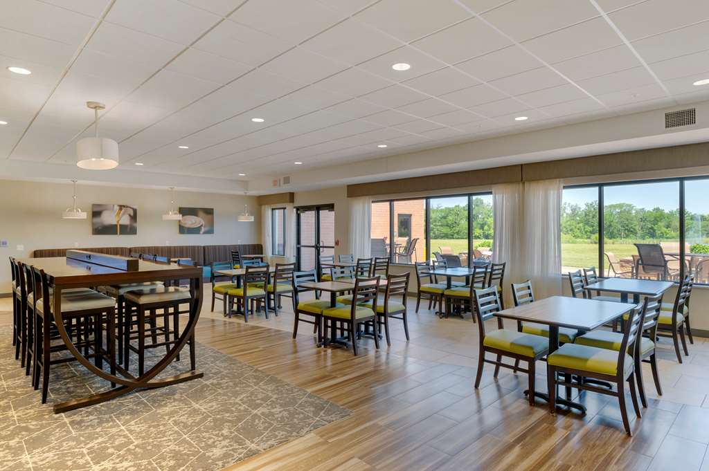 Best Western Plus Centralia Hotel & Suites - photo 10