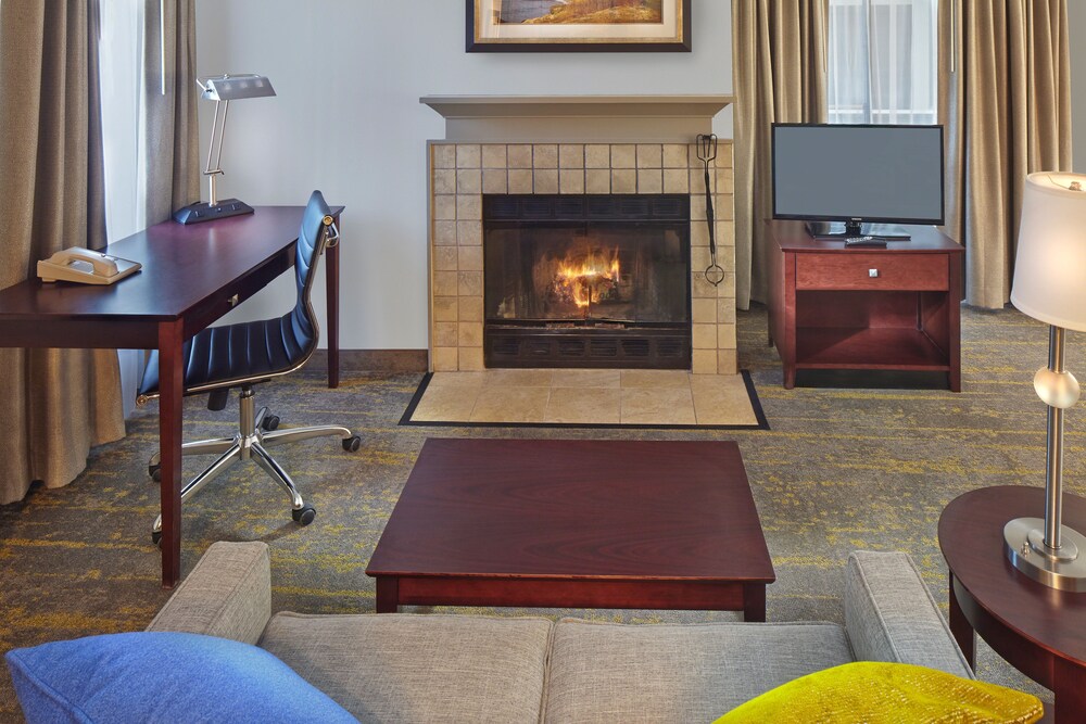 New Haven Village Suites - photo 14