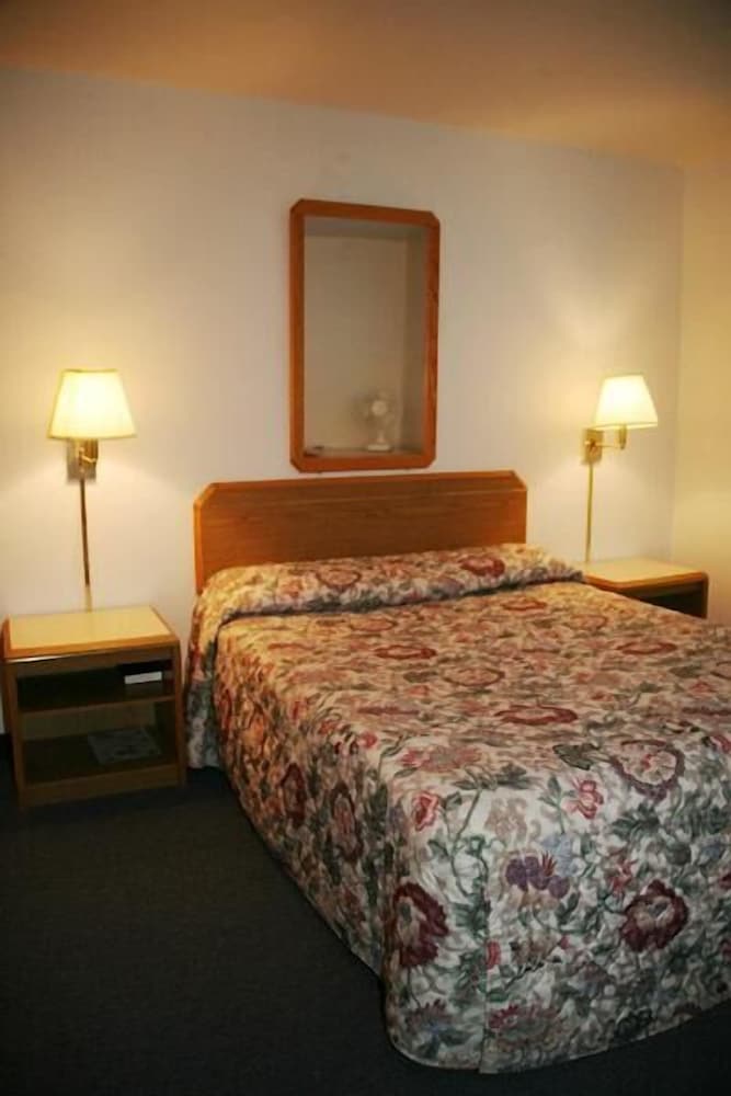 Ponderosa Motel - photo 5