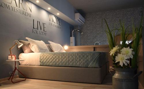 Evaris Apartments — 4-Star Luxury Hotel in Chania, Greece