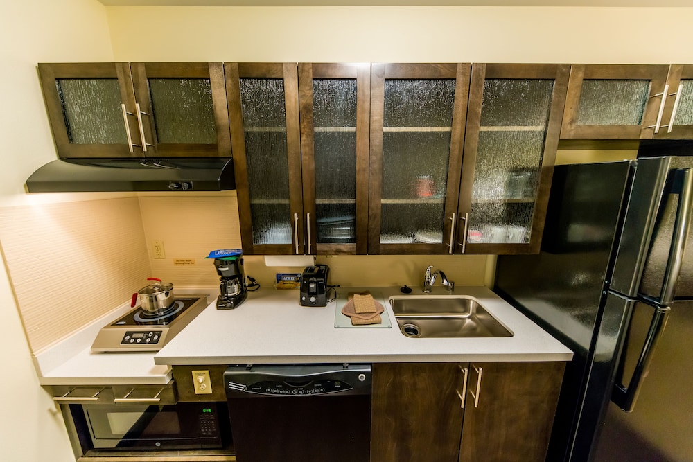 Candlewood Suites Fairbanks by IHG - photo 13