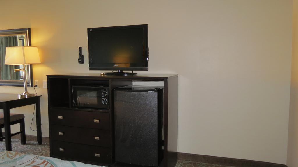 Grand Inn and Suites Houston - photo 14
