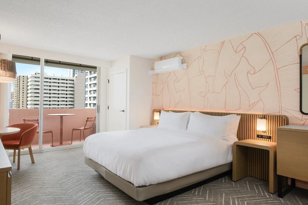 The Ambassador Hotel of Waikiki Tapestry Collection by Hilton - photo 9