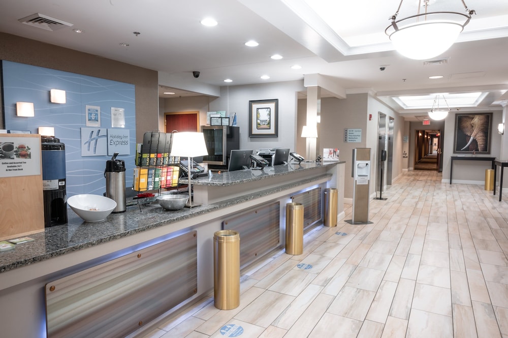 Holiday Inn Express and Suites Tuscaloosa University an IHG Hotel - photo 59