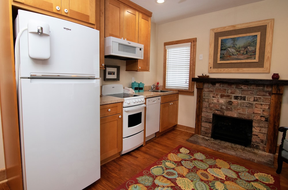 Sweetwater Branch Inn - photo 81