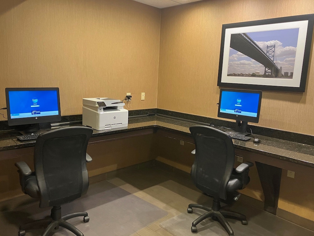 Holiday Inn Express Philadelphia Penns Landing by IHG - photo 43