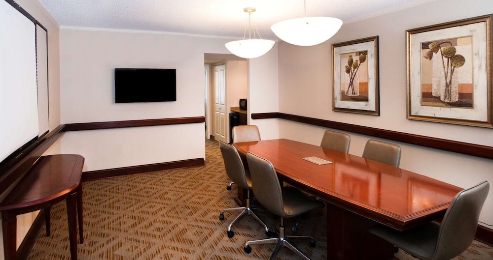 DoubleTree by Hilton Philadelphia West - photo 17
