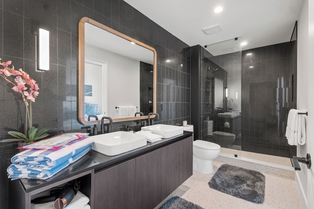 Austin Condo Hotel - photo 758