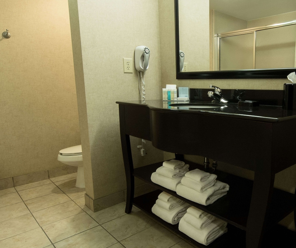 Hampton Inn Spring Lake Fayetteville - photo 50