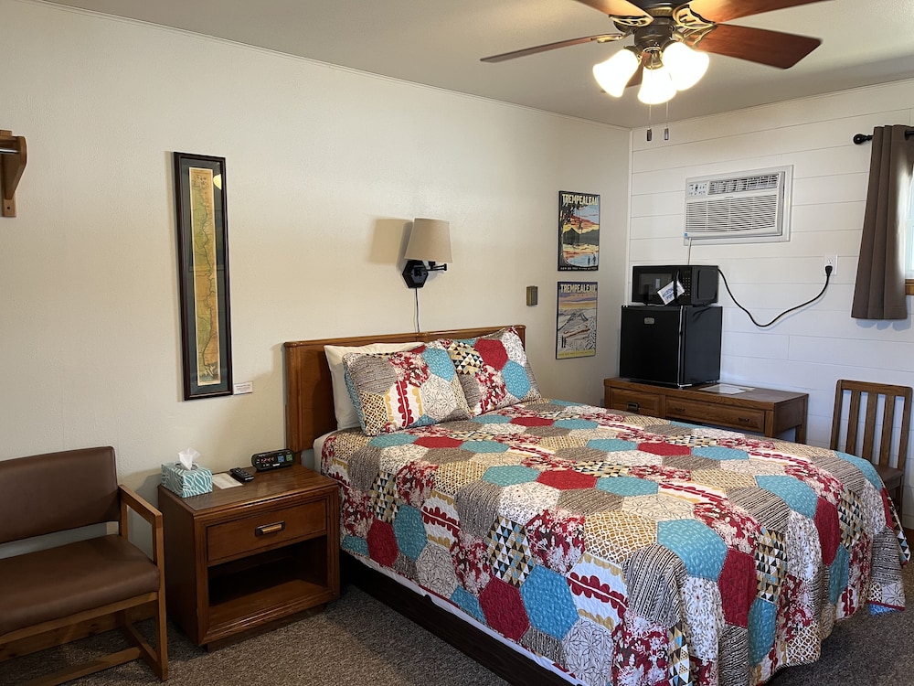 Little Bluff Inn - photo 10