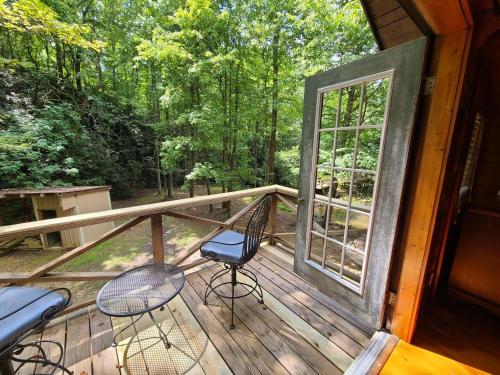 Keepin it Reel - last minute hotel in Ellijay