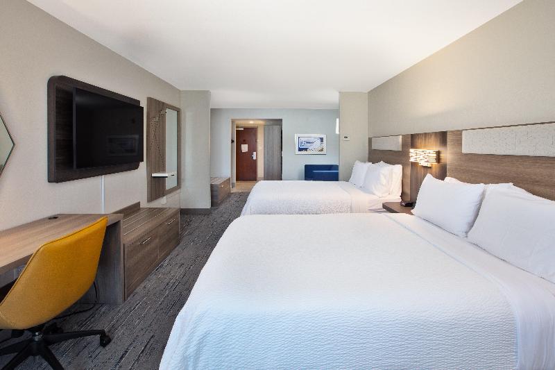 Holiday Inn Express I 26 & Us 29 At Westgate Mall by IHG - photo 16
