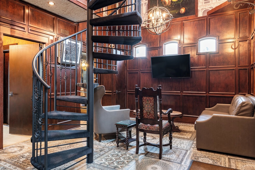 The Roxbury - photo 171