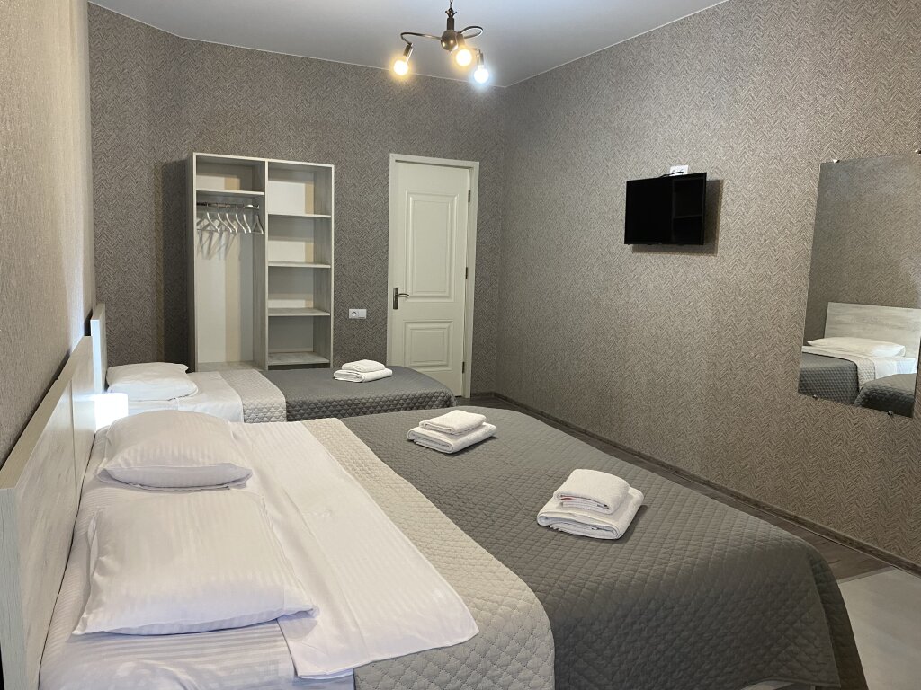 Hotel West Face
