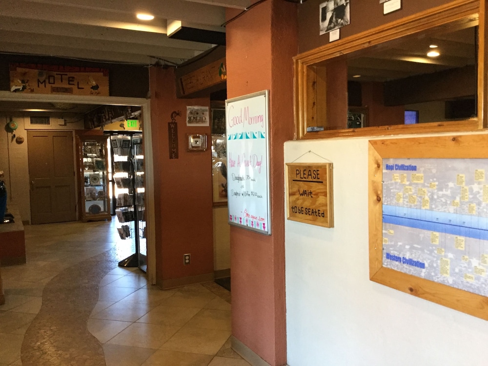 Hopi Cultural Center - photo 2