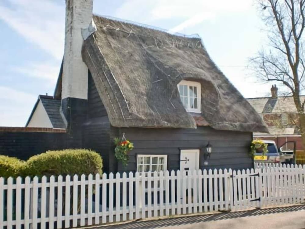 Little Thatch — hotel in Walton-On-The-Naze