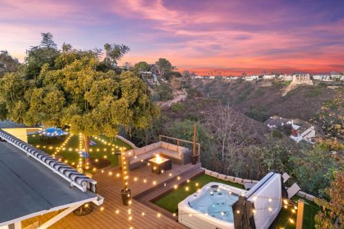 Clairemont Mesa Chic 4BR with Patio and Hot Tub in San Diego, United States