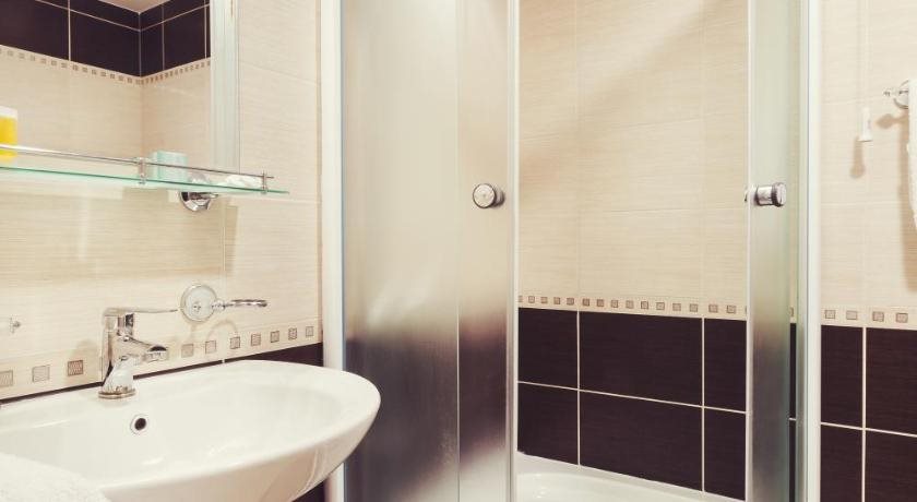 Hotel Kole — Cacak — photo 5