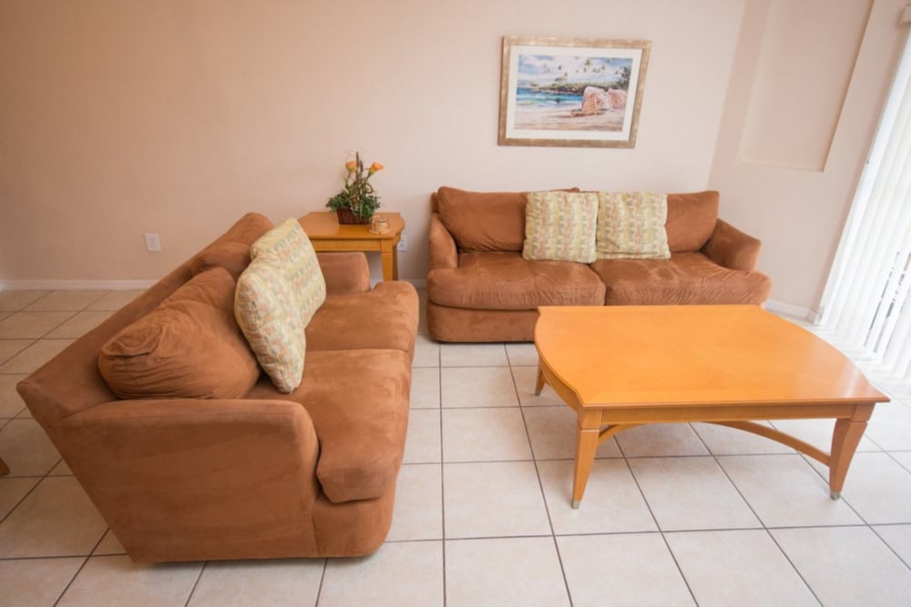Maria's Regal Palms Resort Townhouse - photo 7