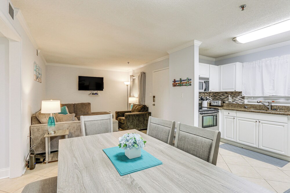 Walk to Beach: Hilton Head Resort Condo w Pools - photo 22