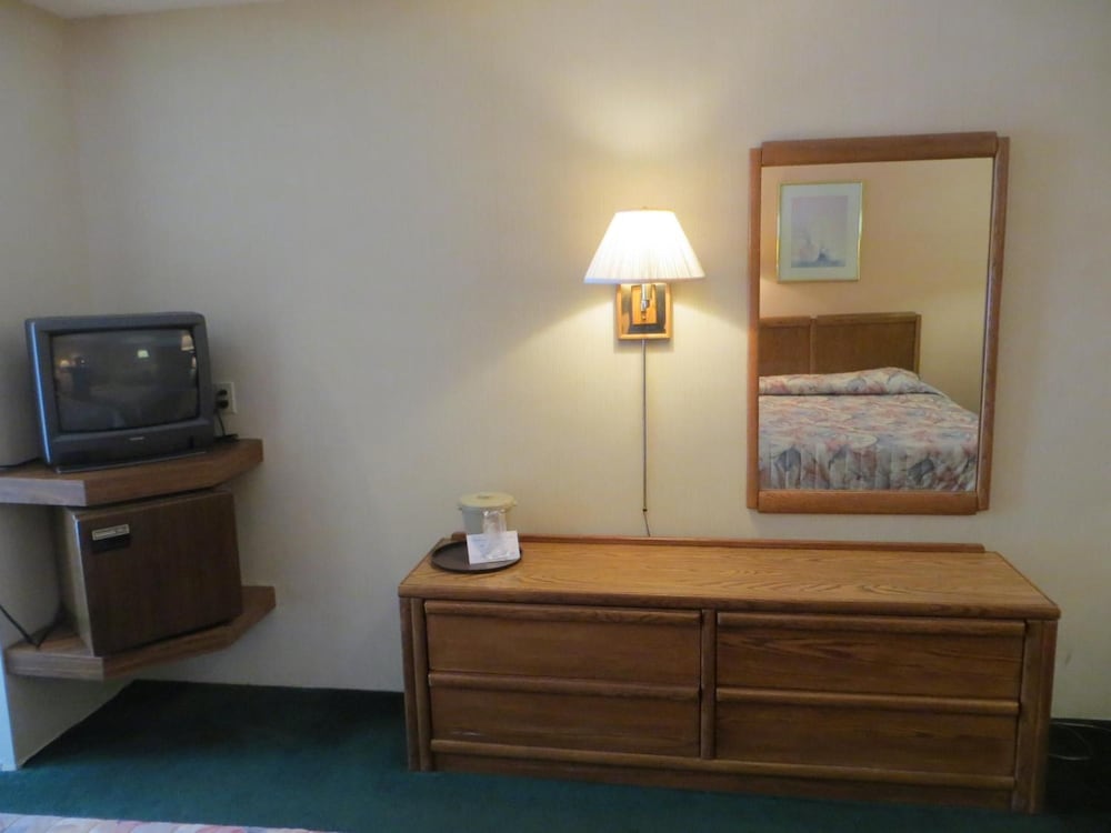 Starlite Budget Inn - photo 23