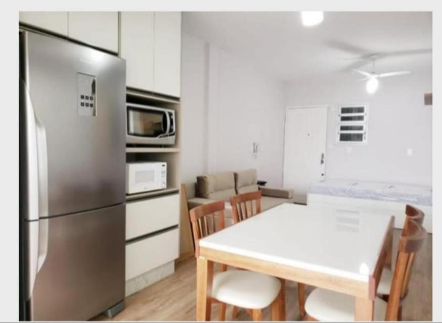 Apartamento Pe na Areia Meia praia Itapema Sc