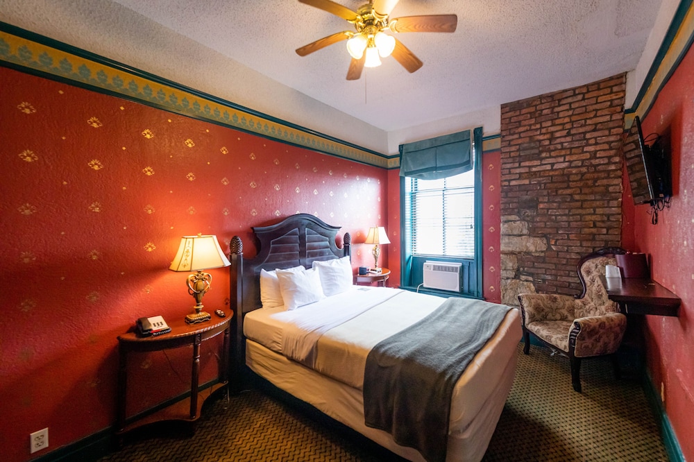 The Crescent Hotel and Spa - photo 16