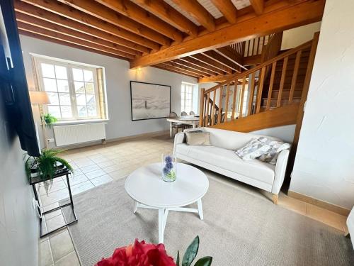 S Bayleved Air Duplex Vue Chateau Balneo Et Sauna — Sedan