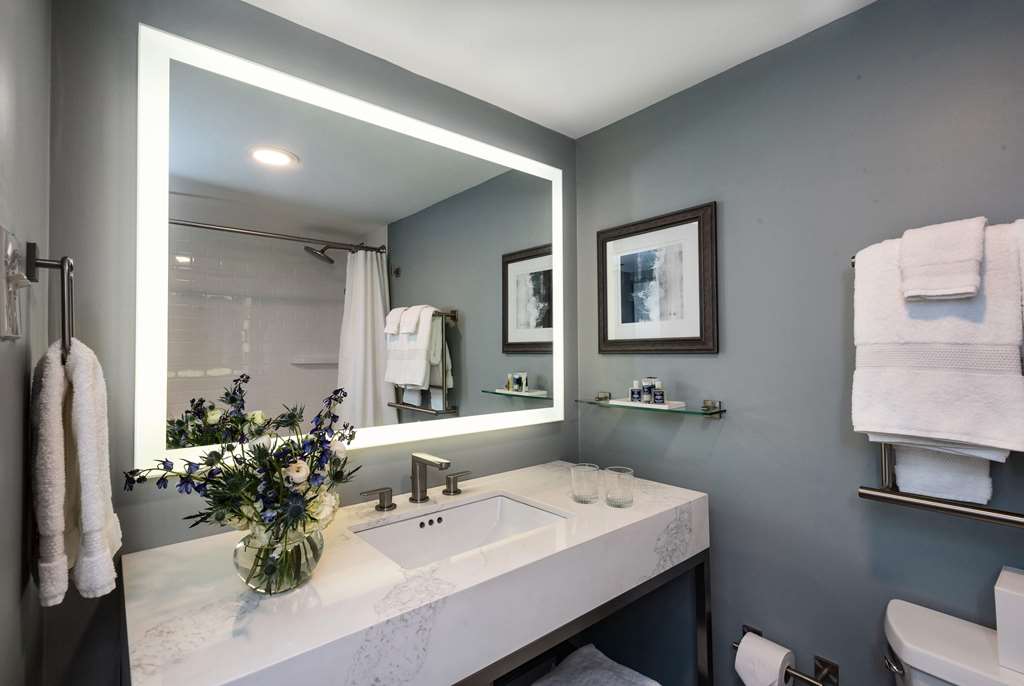 Seaview Hotel - photo 17