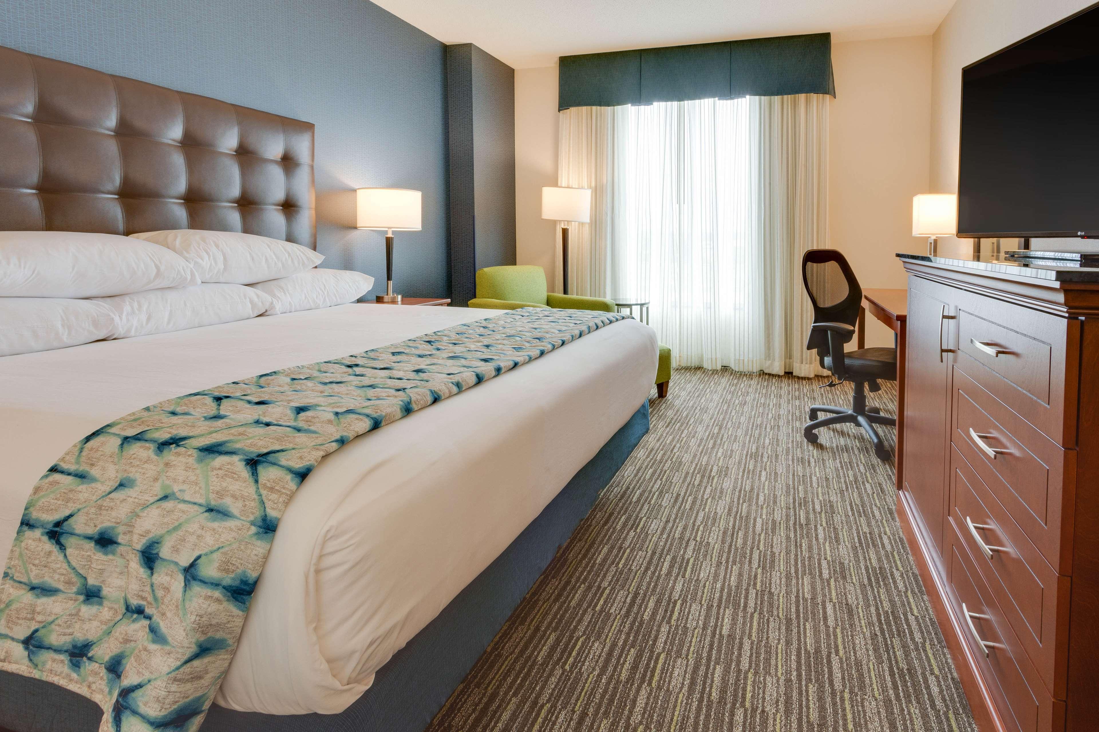 Howard Johnson Inn Columbia - photo 9