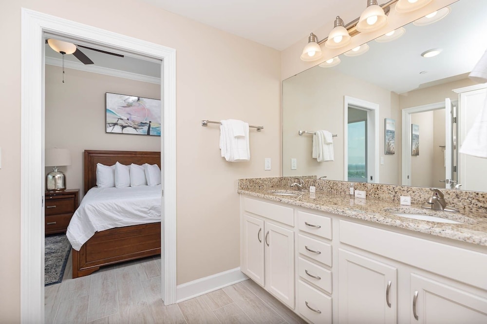 Phoenix Gulf Towers 2201 4 Bedroom Condo - photo 19