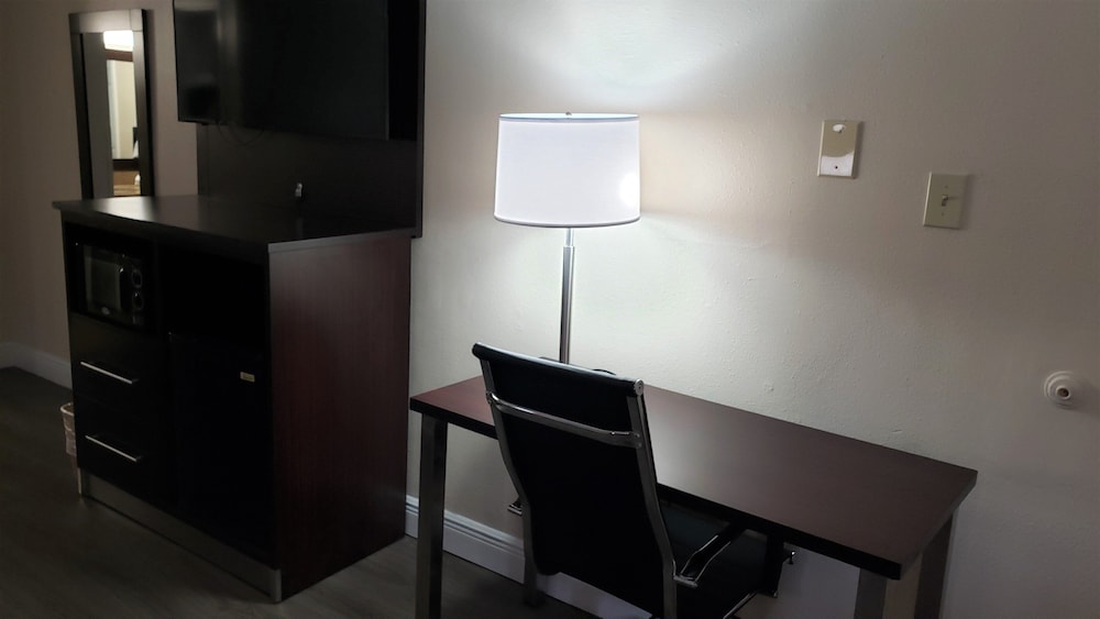 Red Roof Inn Kenner New Orleans Airport NE - photo 10