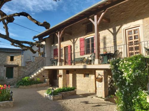 La Passiflore - carbon neutral hotel in Aze