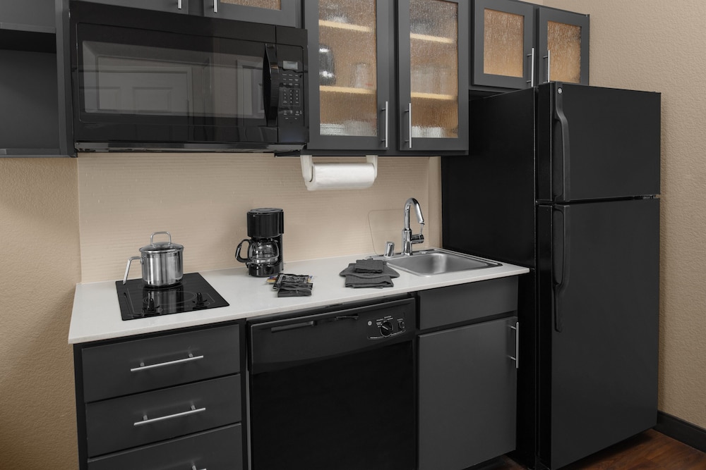 Candlewood Suites Turlock by IHG - photo 31