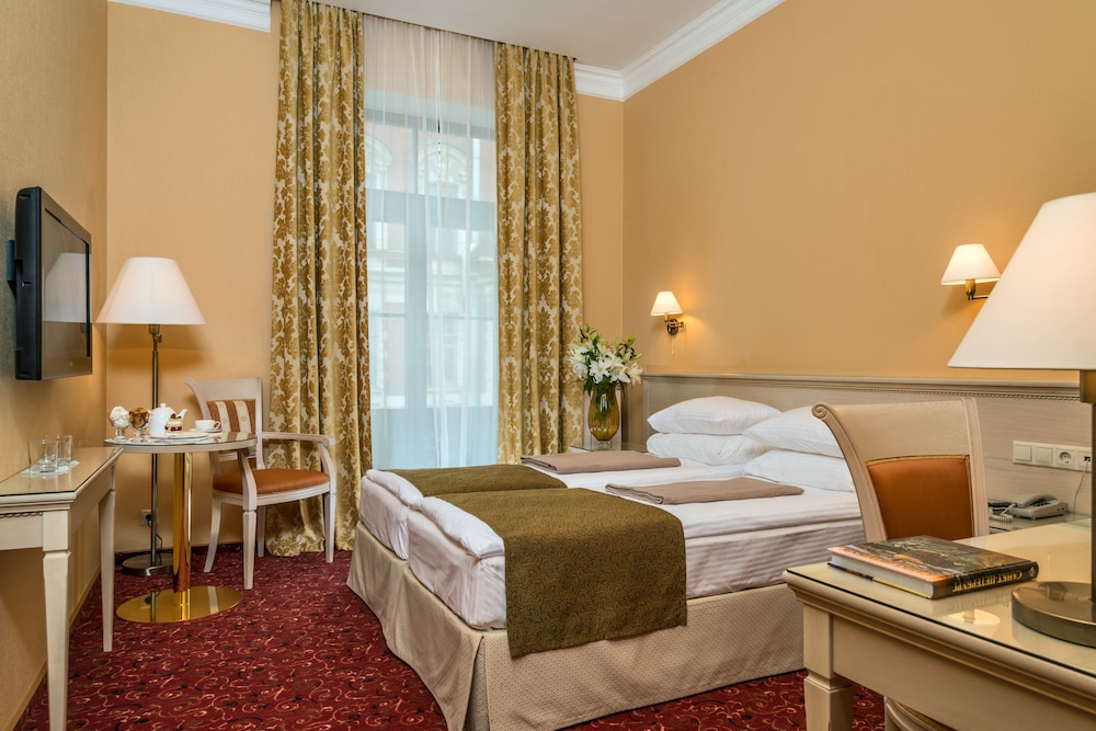 Balzac Hotel — 4-Star Luxury Hotel in Saint Petersburg, Russia